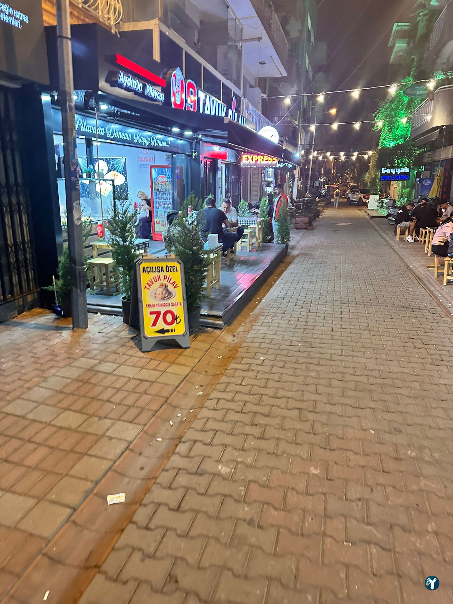 09 Tavuk Pi̇lav