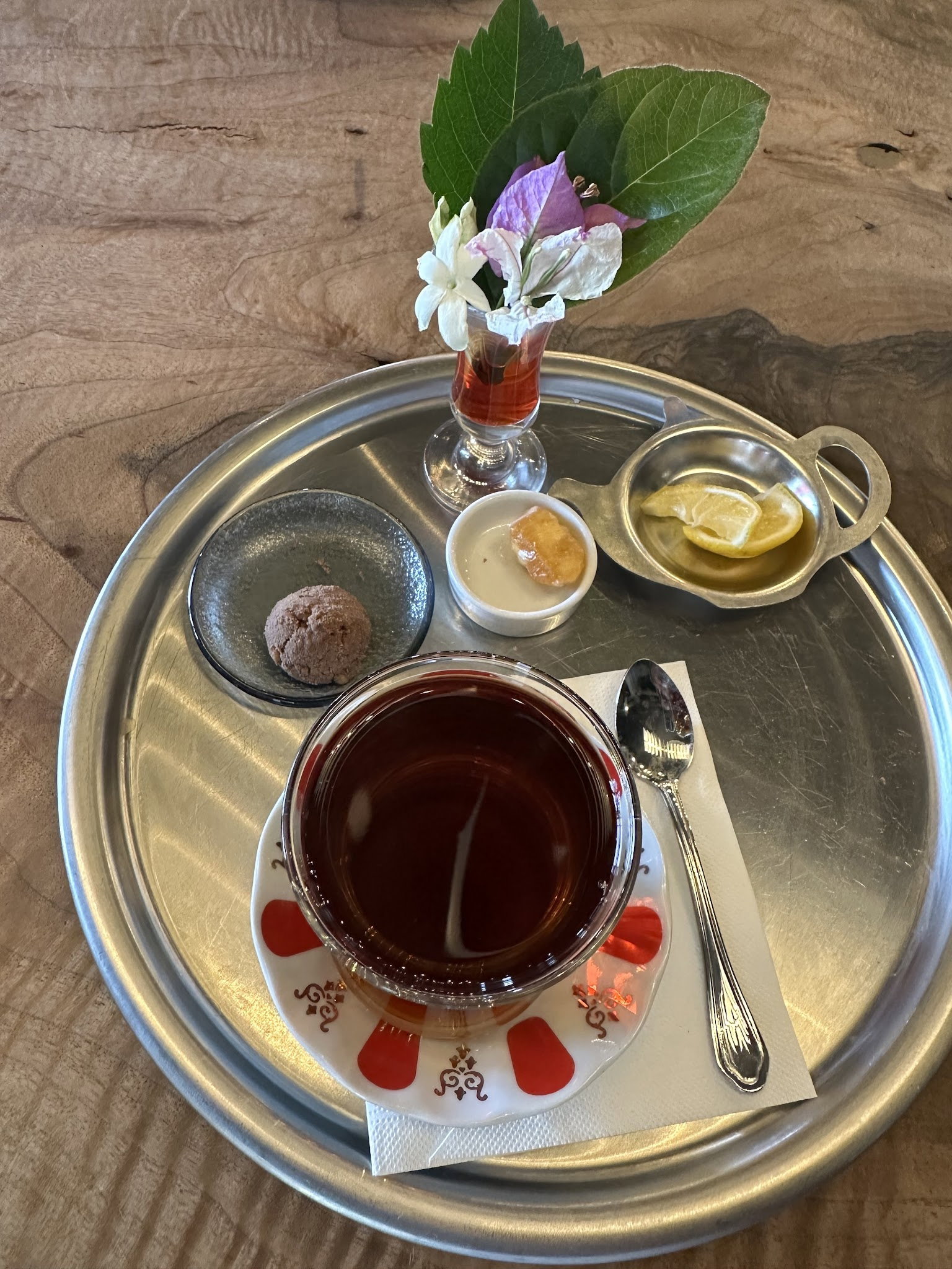 Happily Cafe & Bistro