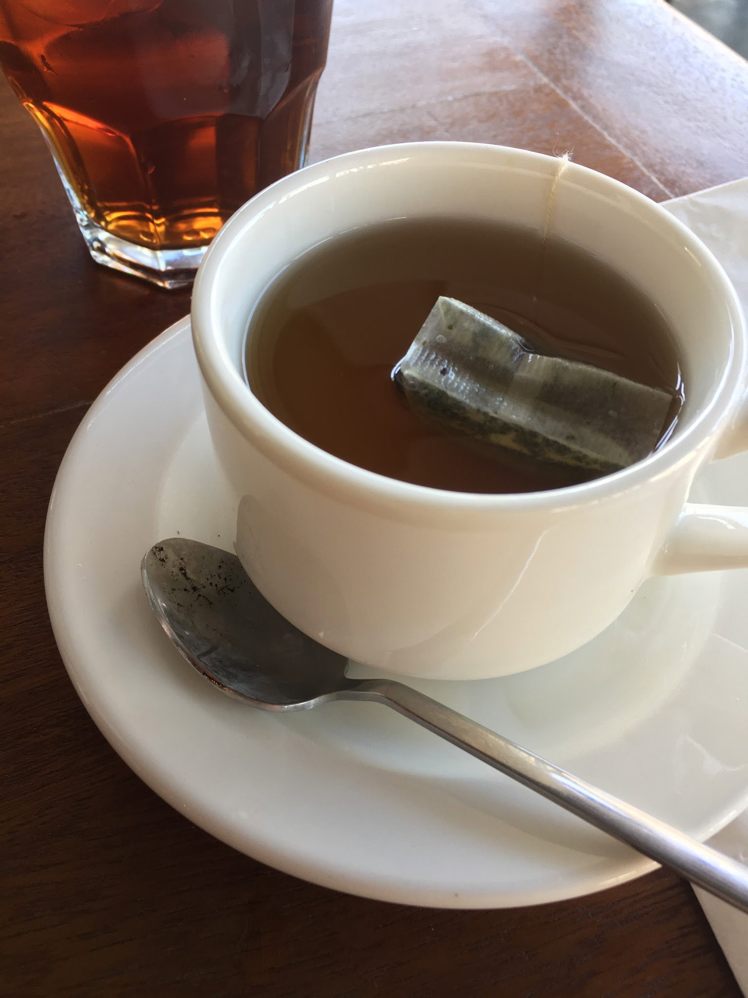 Happily Cafe & Bistro