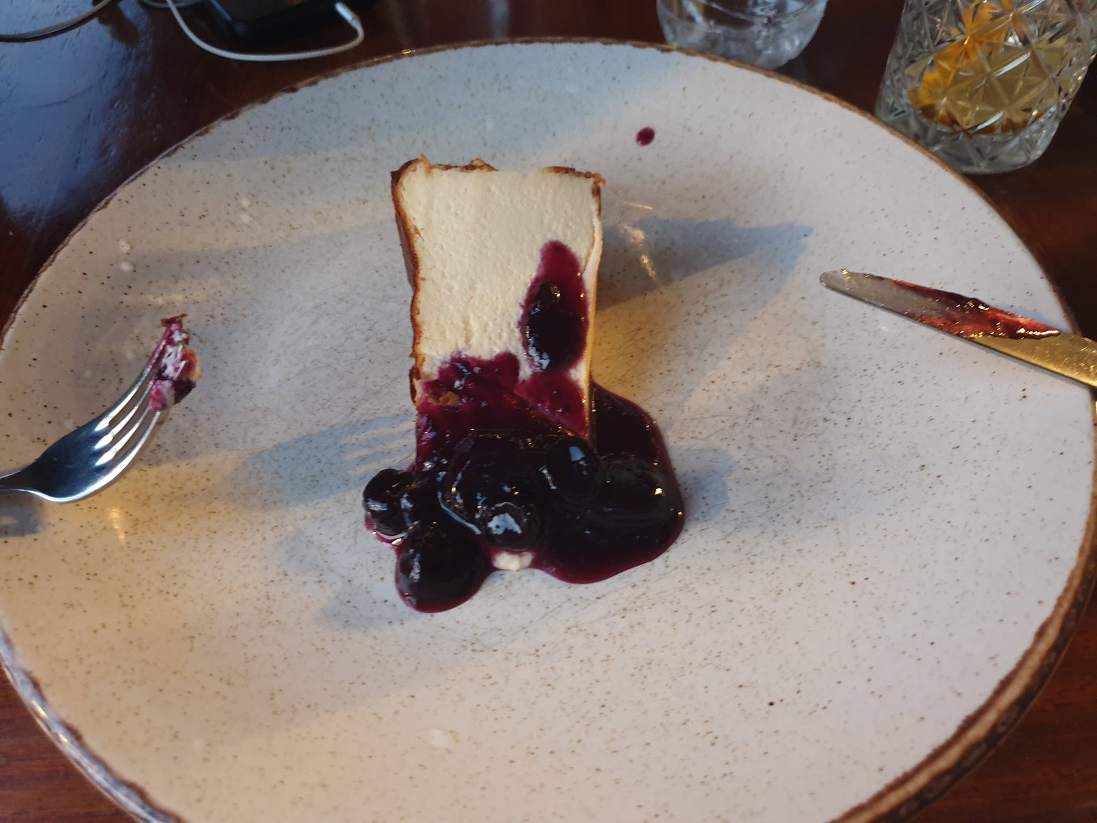 Happily Cafe & Bistro