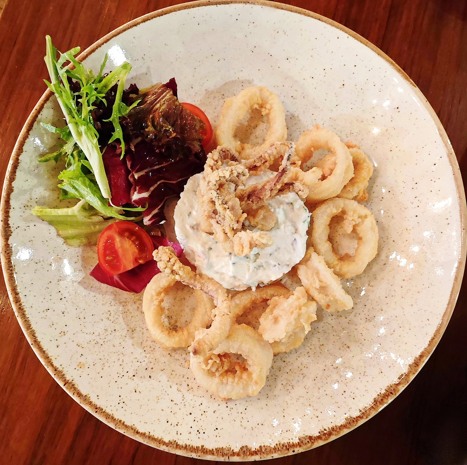 Happily Cafe & Bistro