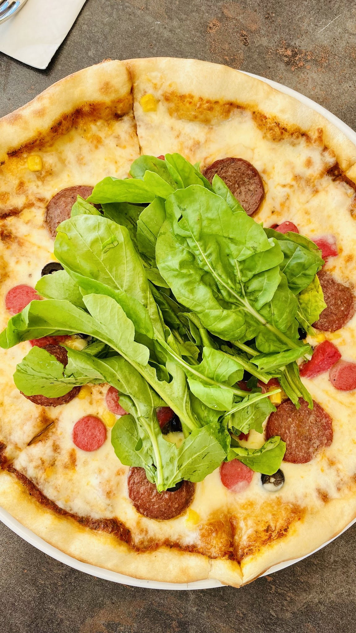 Happily Cafe & Bistro