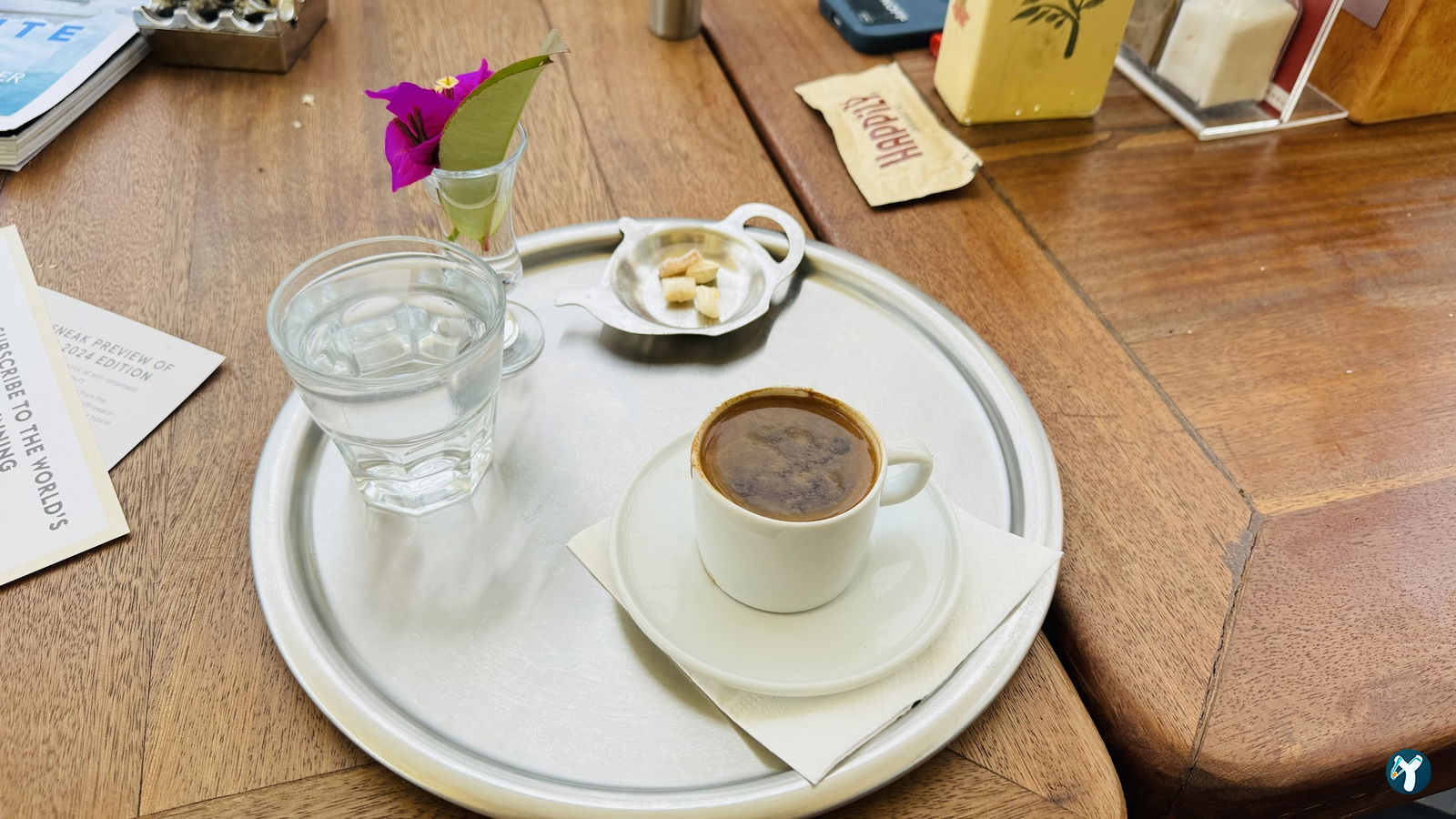 Happily Cafe & Bistro