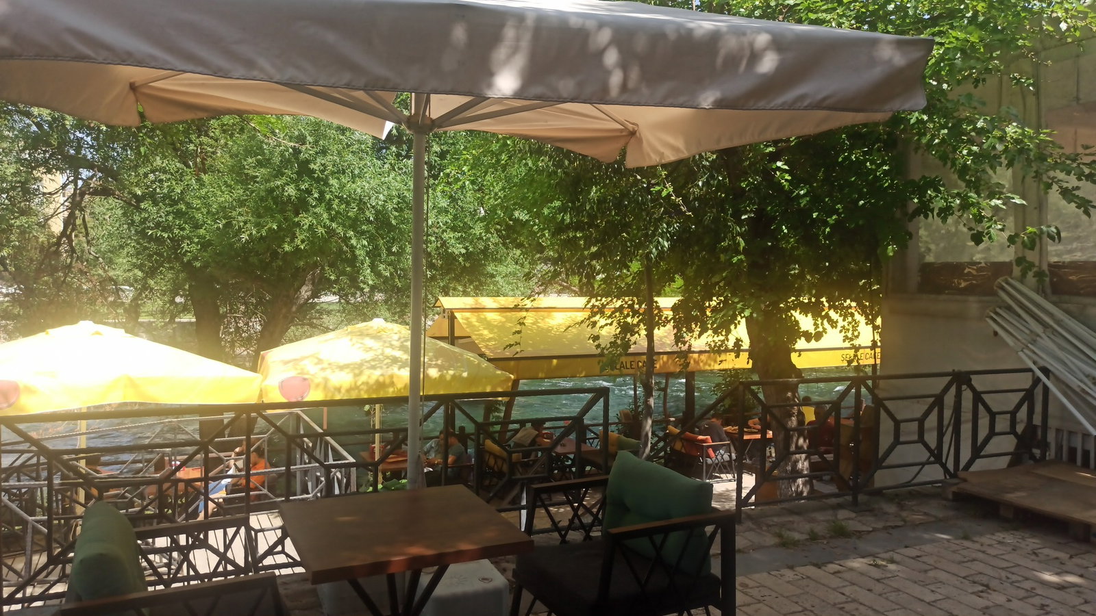 Şelale Cafe & Grill