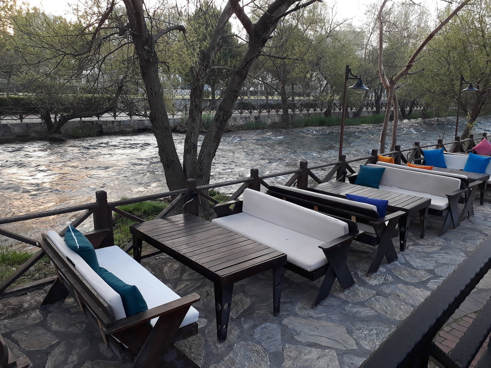 Şelale Cafe & Grill