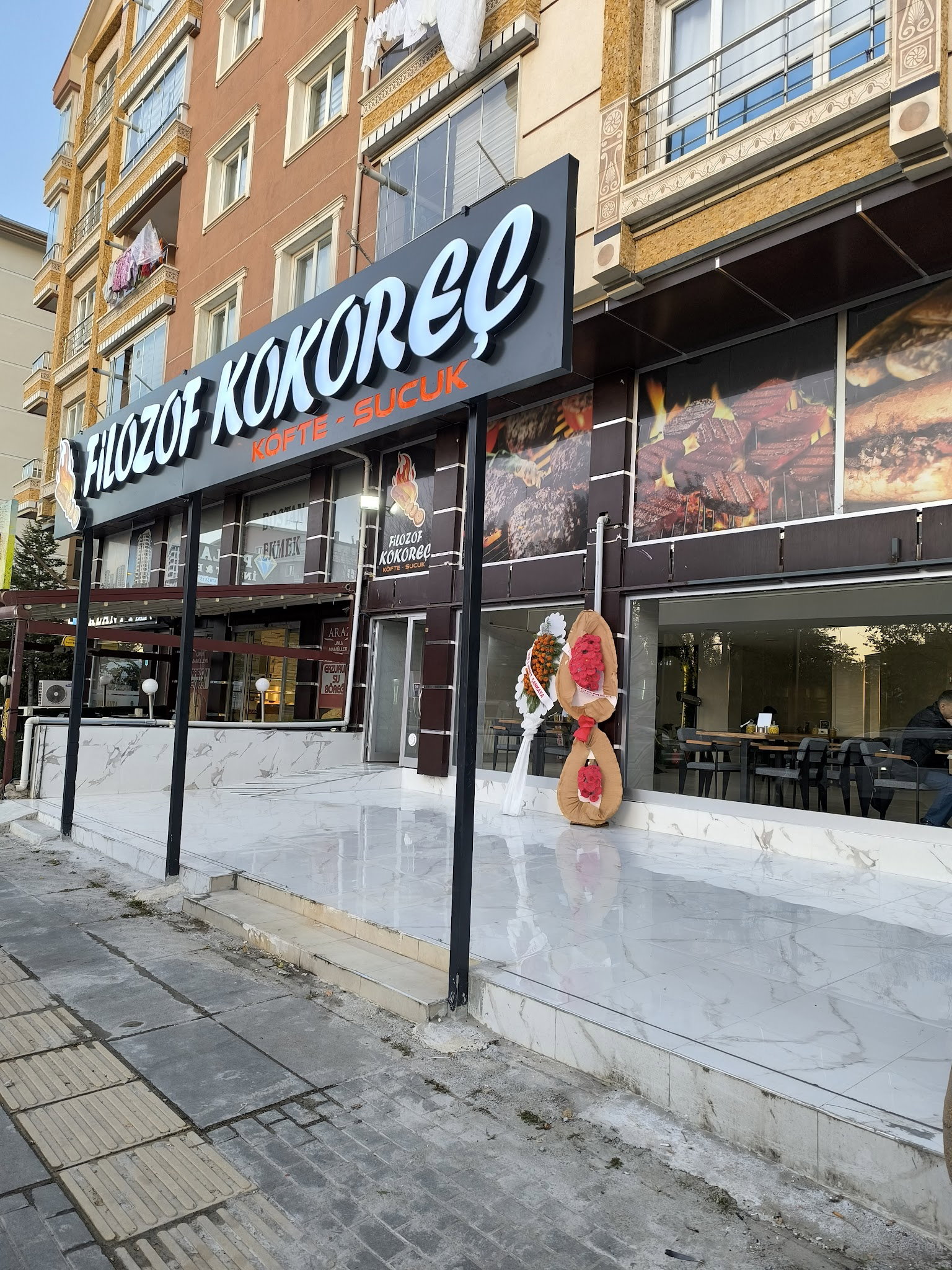 Filozof Kokoreç Köfte