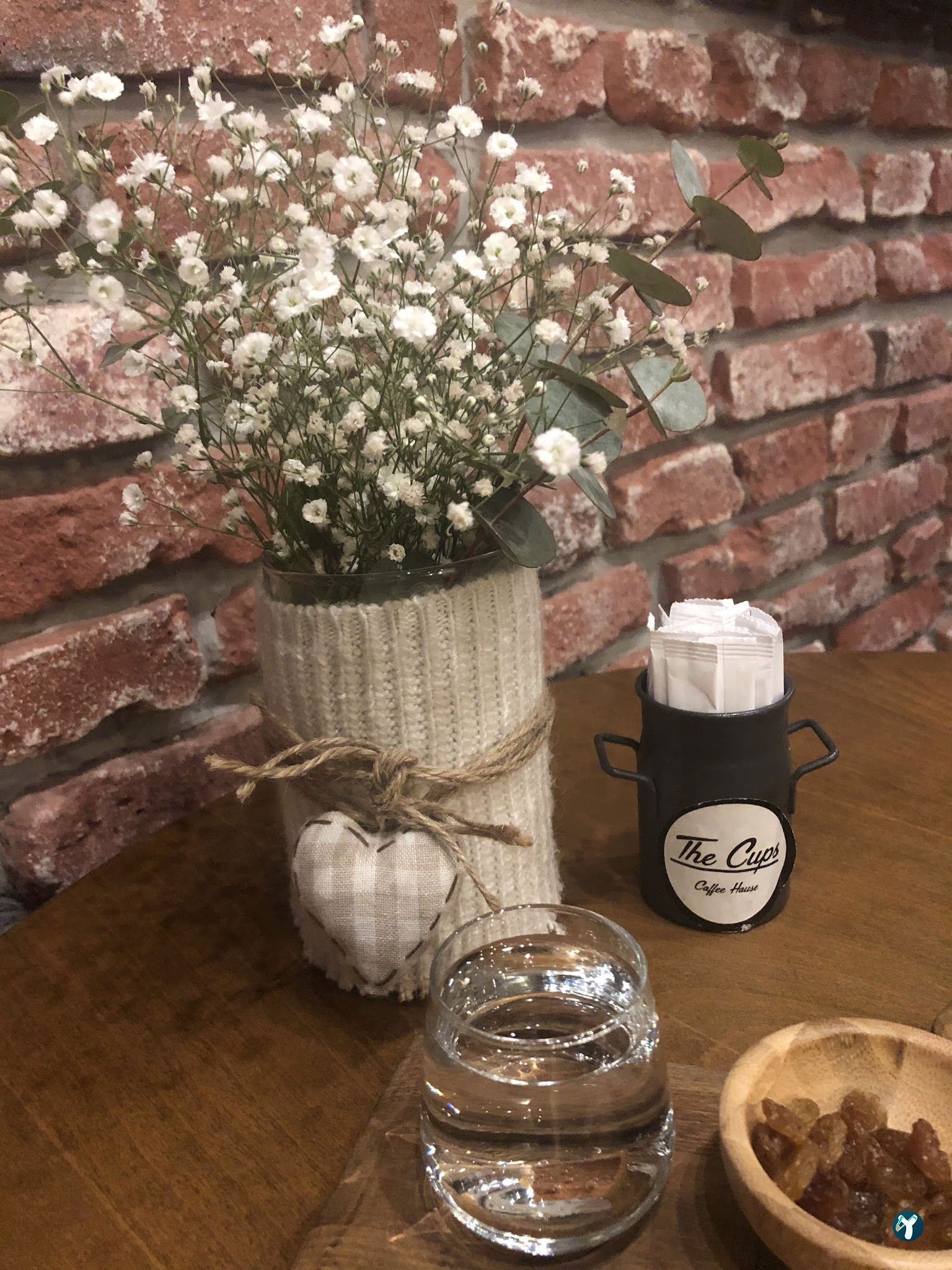 The Cups Coffee House