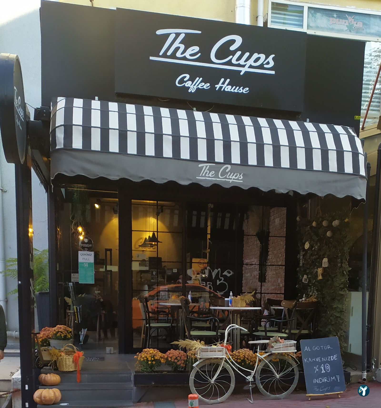 The Cups Coffee House
