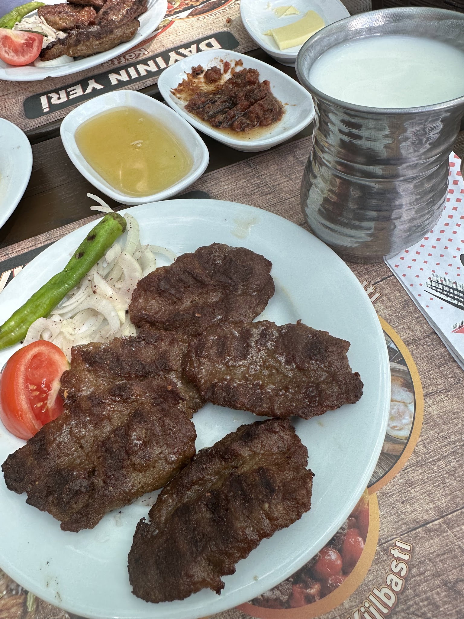 Dayinin Yeri Izgara Evi