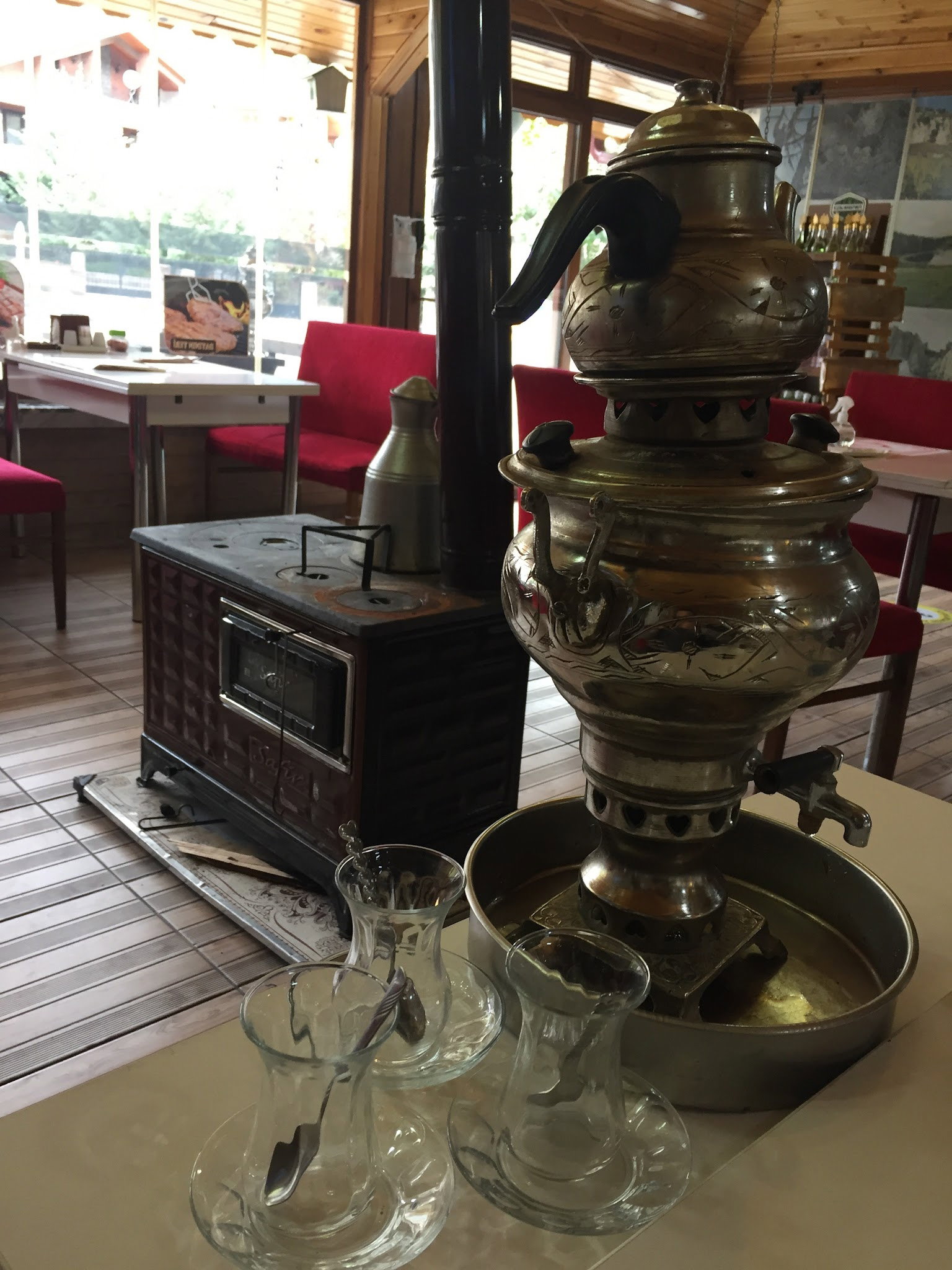 Dayinin Yeri Izgara Evi