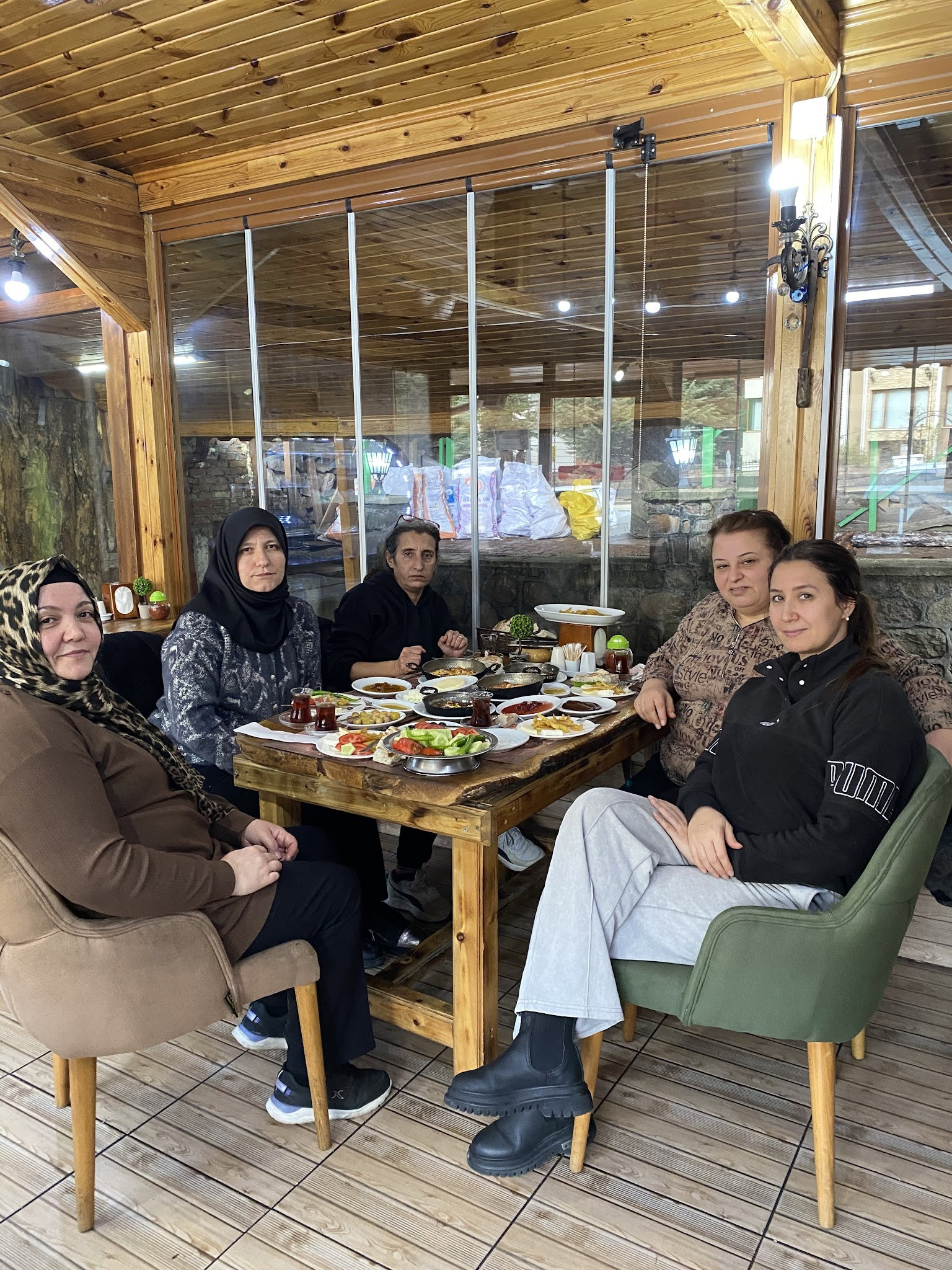 Dayinin Yeri Izgara Evi