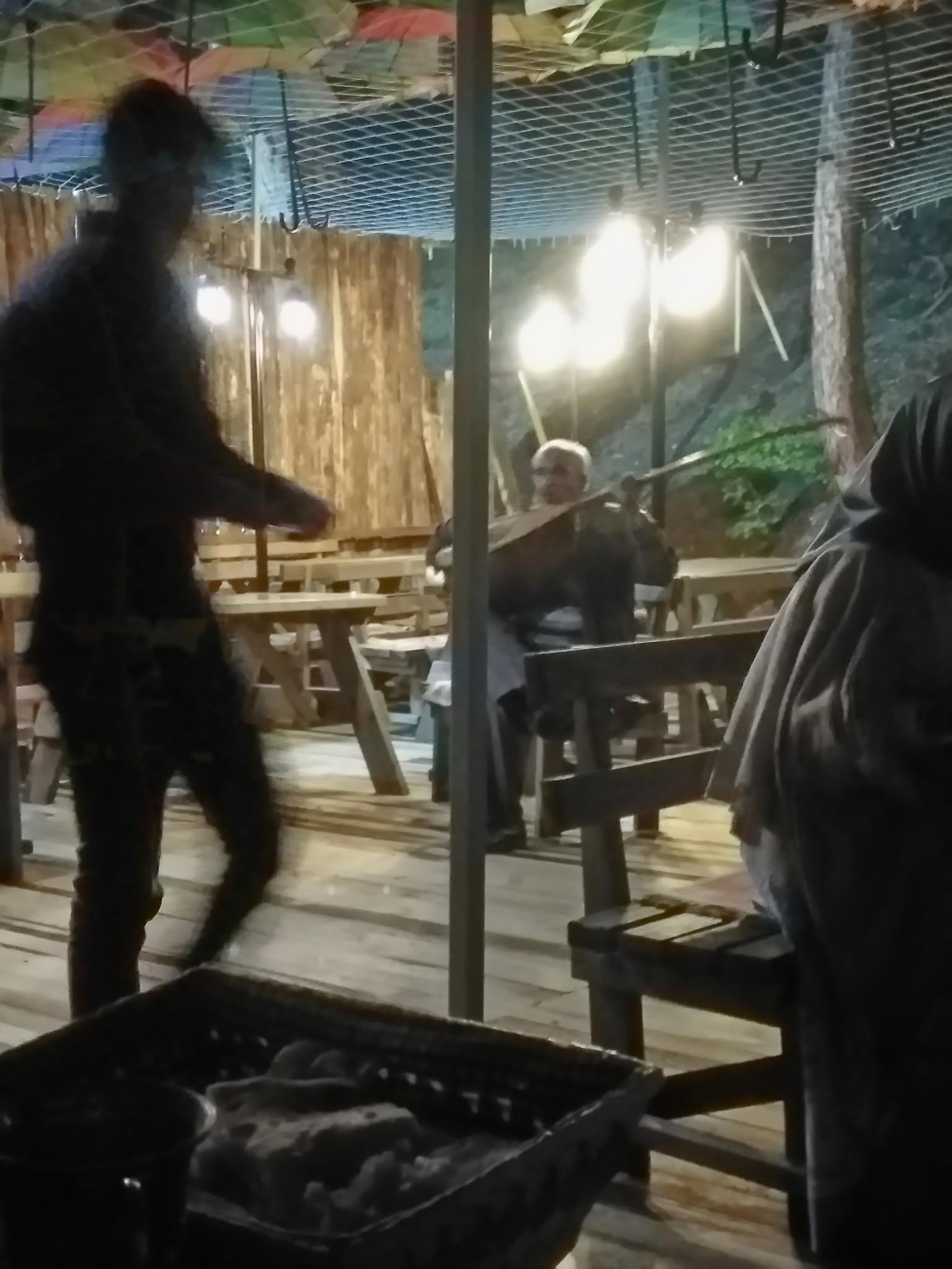 Dayinin Yeri Izgara Evi