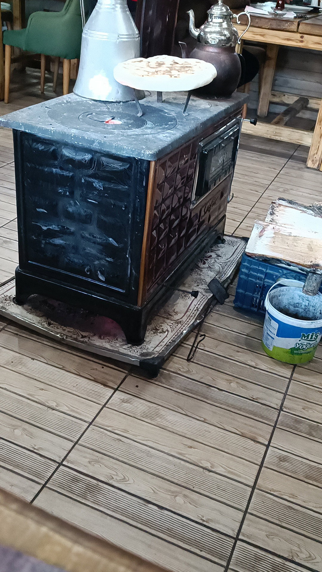 Dayinin Yeri Izgara Evi