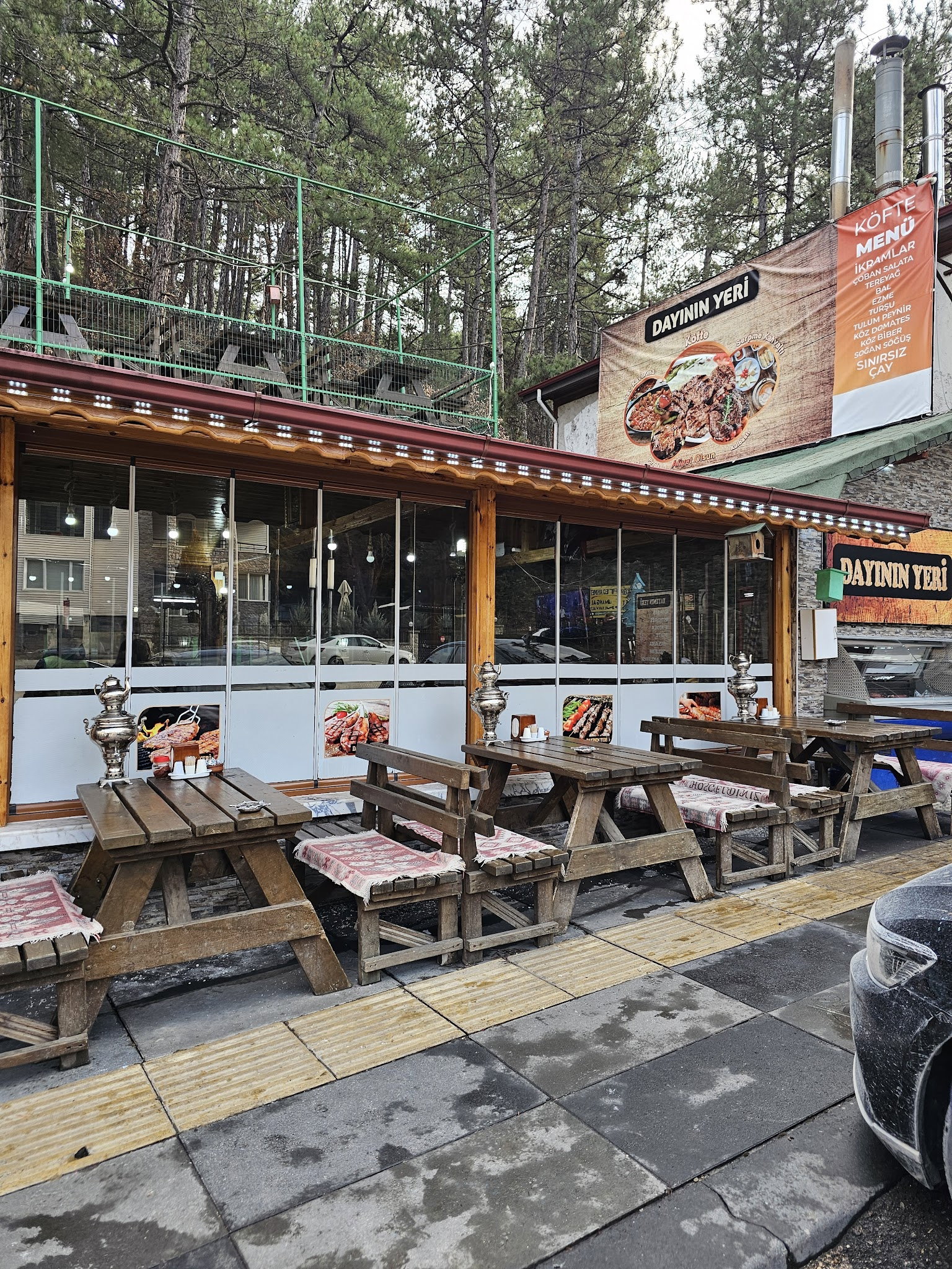 Dayinin Yeri Izgara Evi