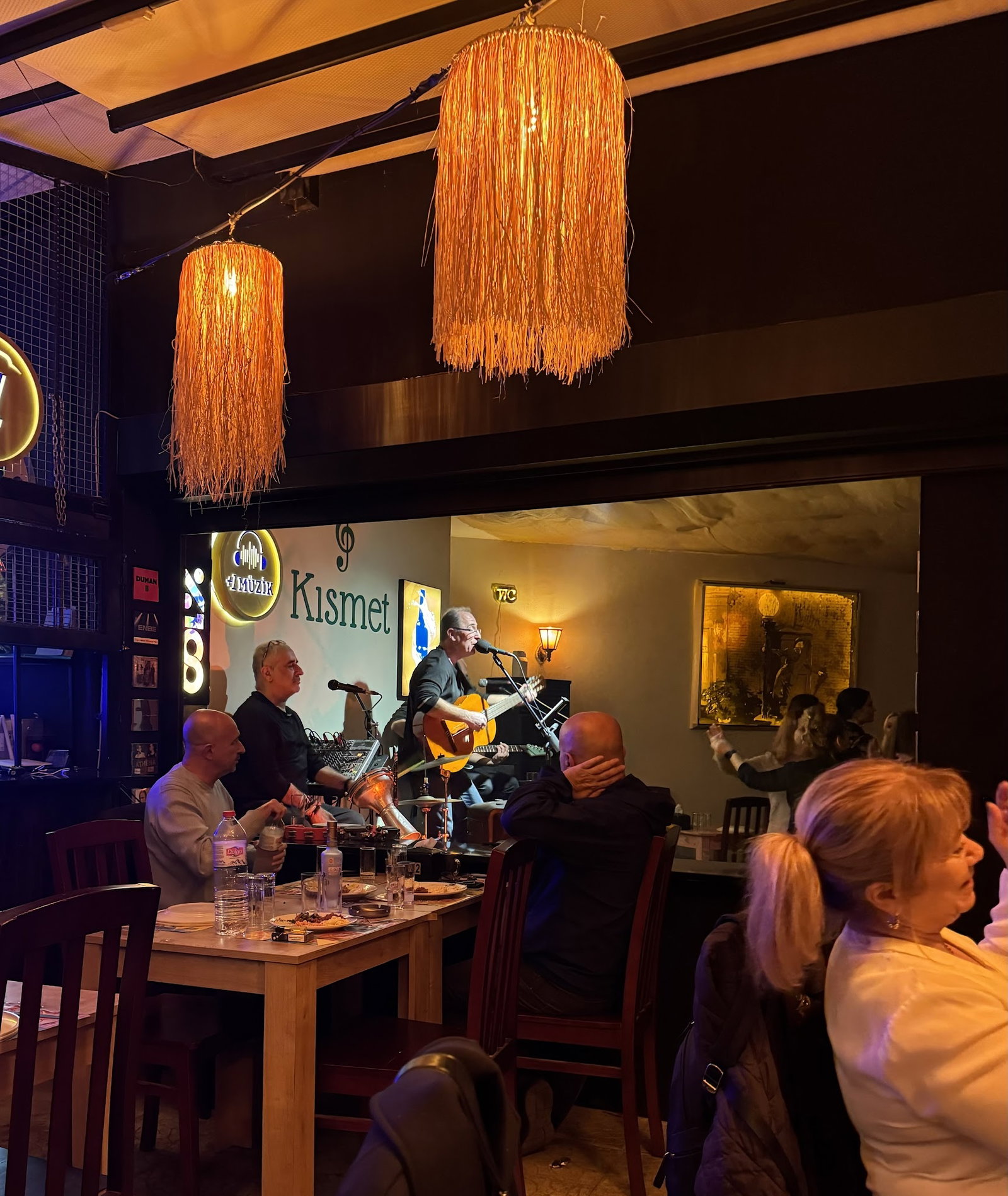 Kısmet Meyhanesi