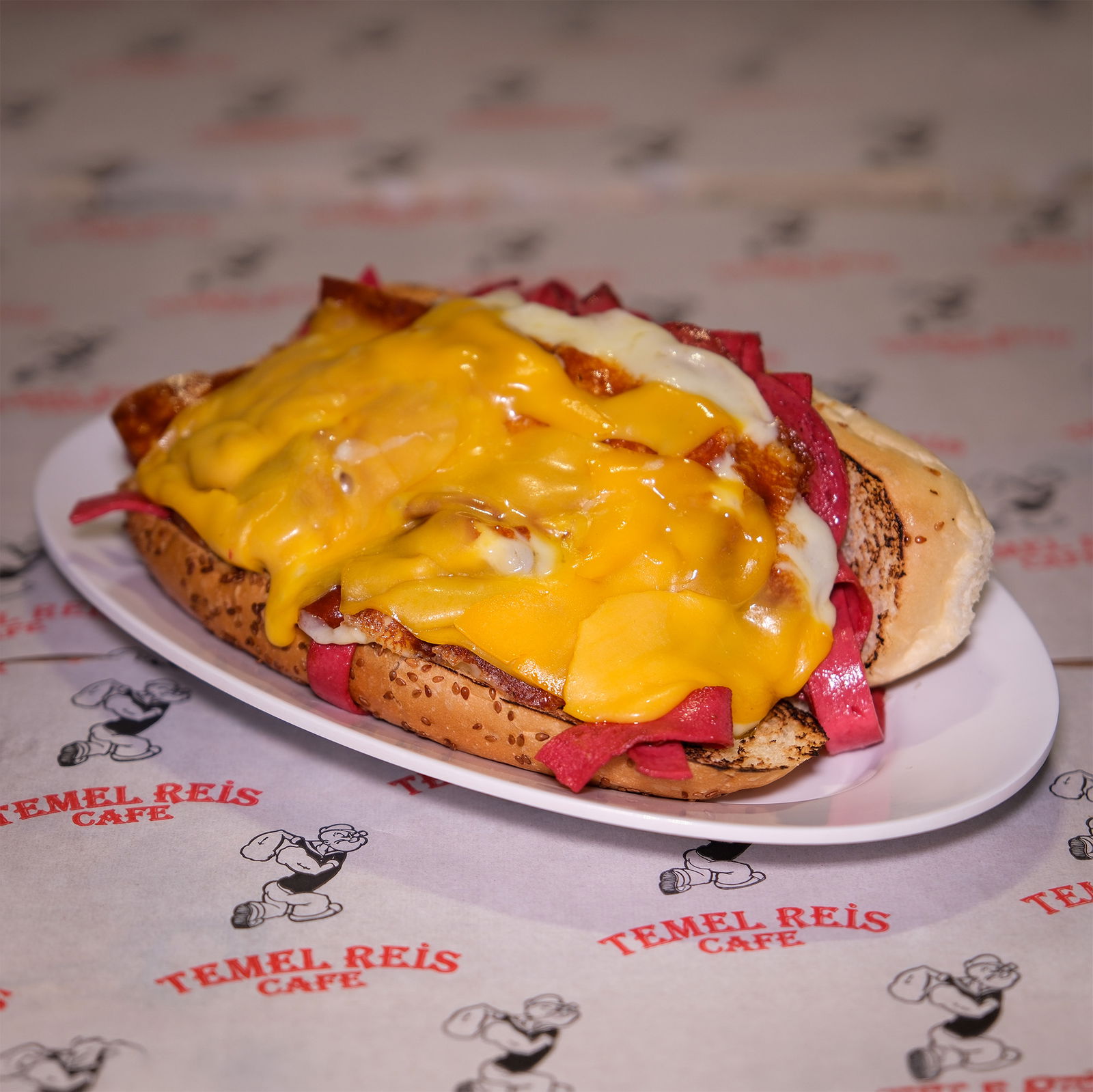 İzmir Kömürde Sandviç Temel Reis