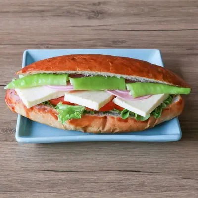 Salamlı Kaşarlı Sandviç