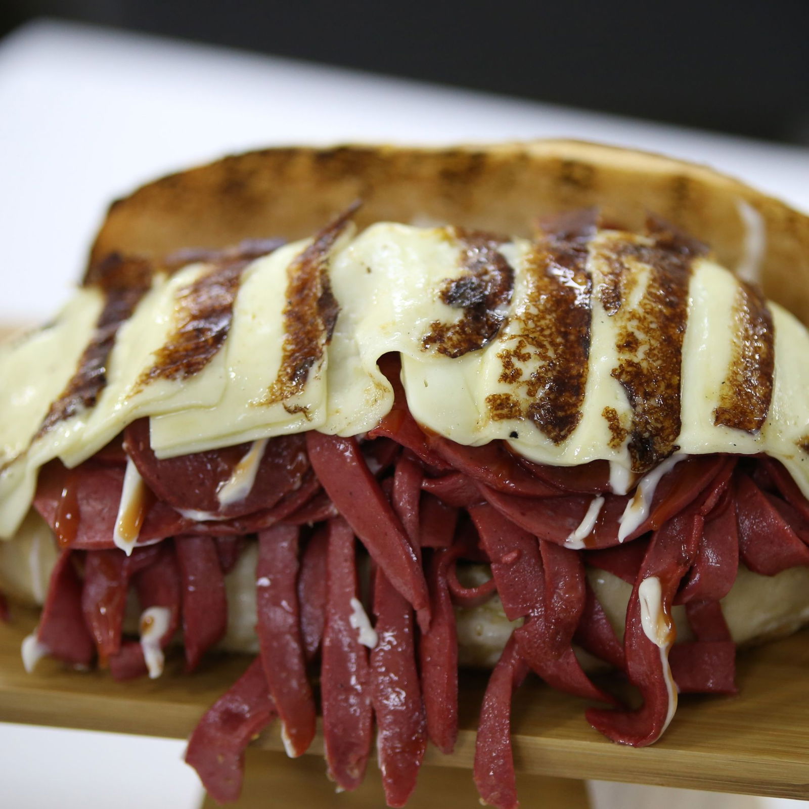 Kömürde Double Sandviç