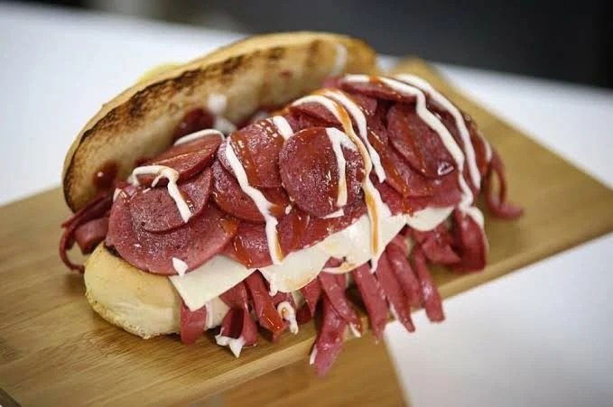 İzmir Kömürde Sandviç Temel Reis