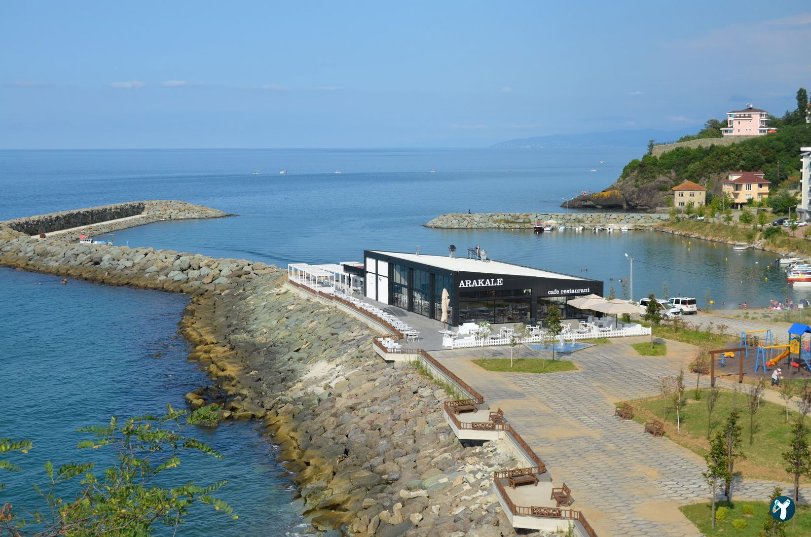 Arakale Restaurant & Cafe