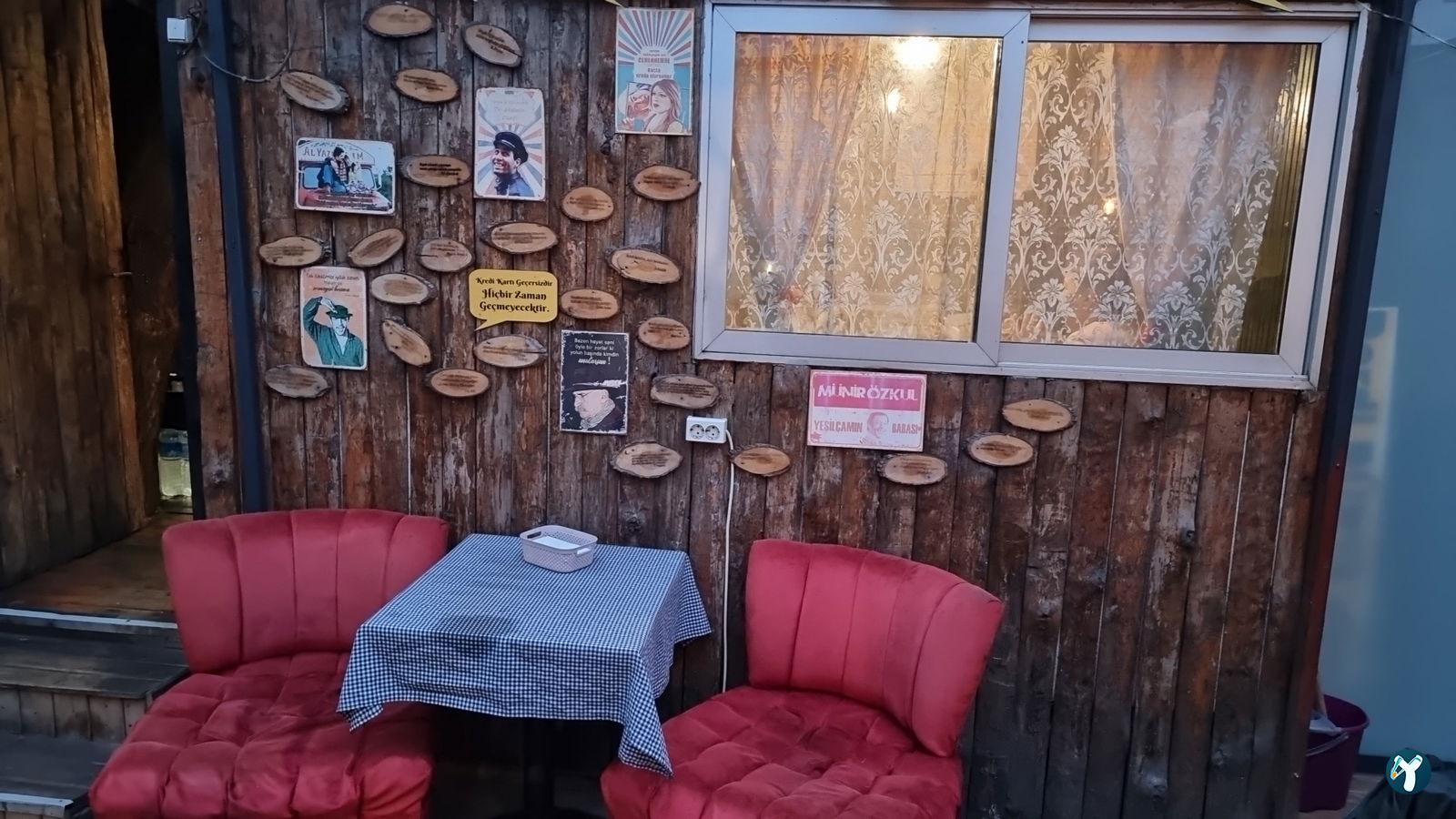 The Salaş Ciğer Şeftali Kebabı (Kebap Evi)