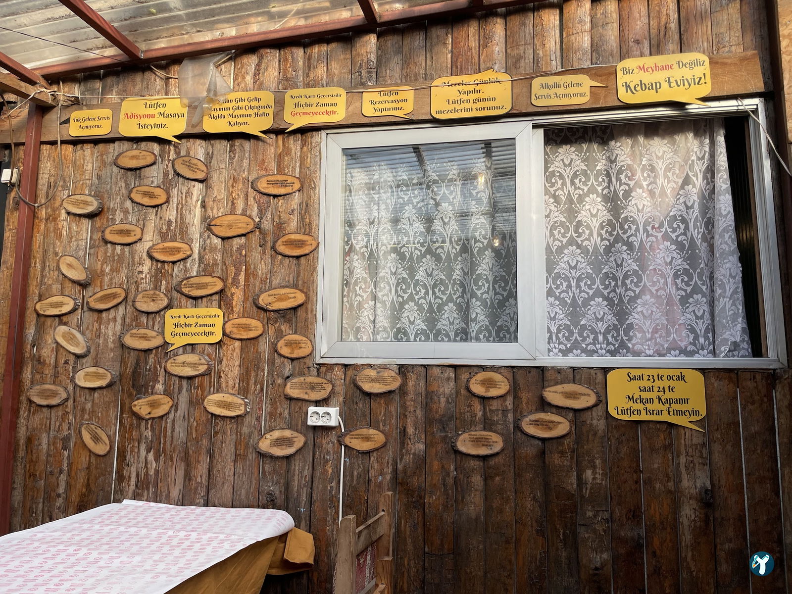 The Salaş Ciğer Şeftali Kebabı (Kebap Evi)