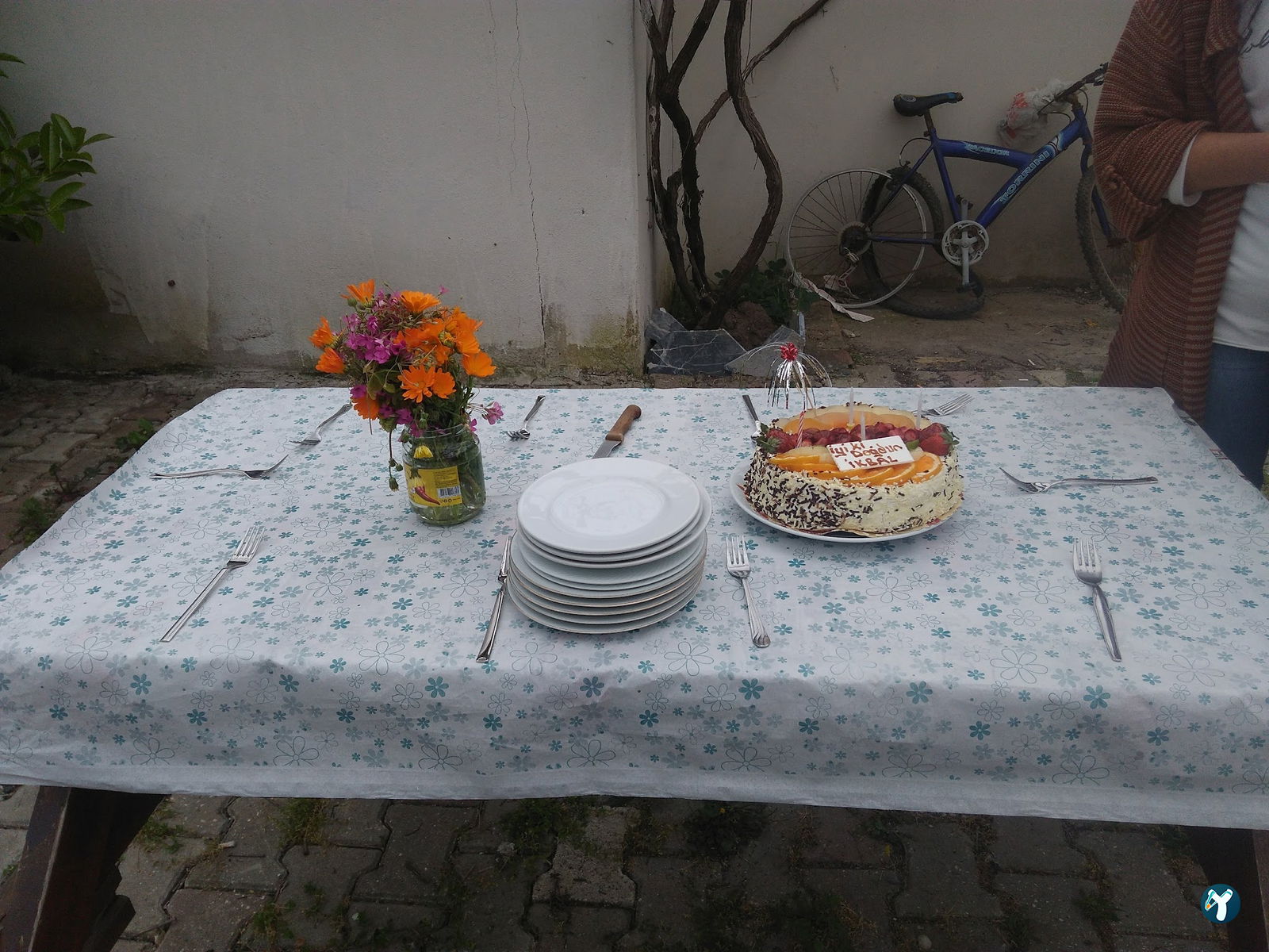 Dostlar Restaurant