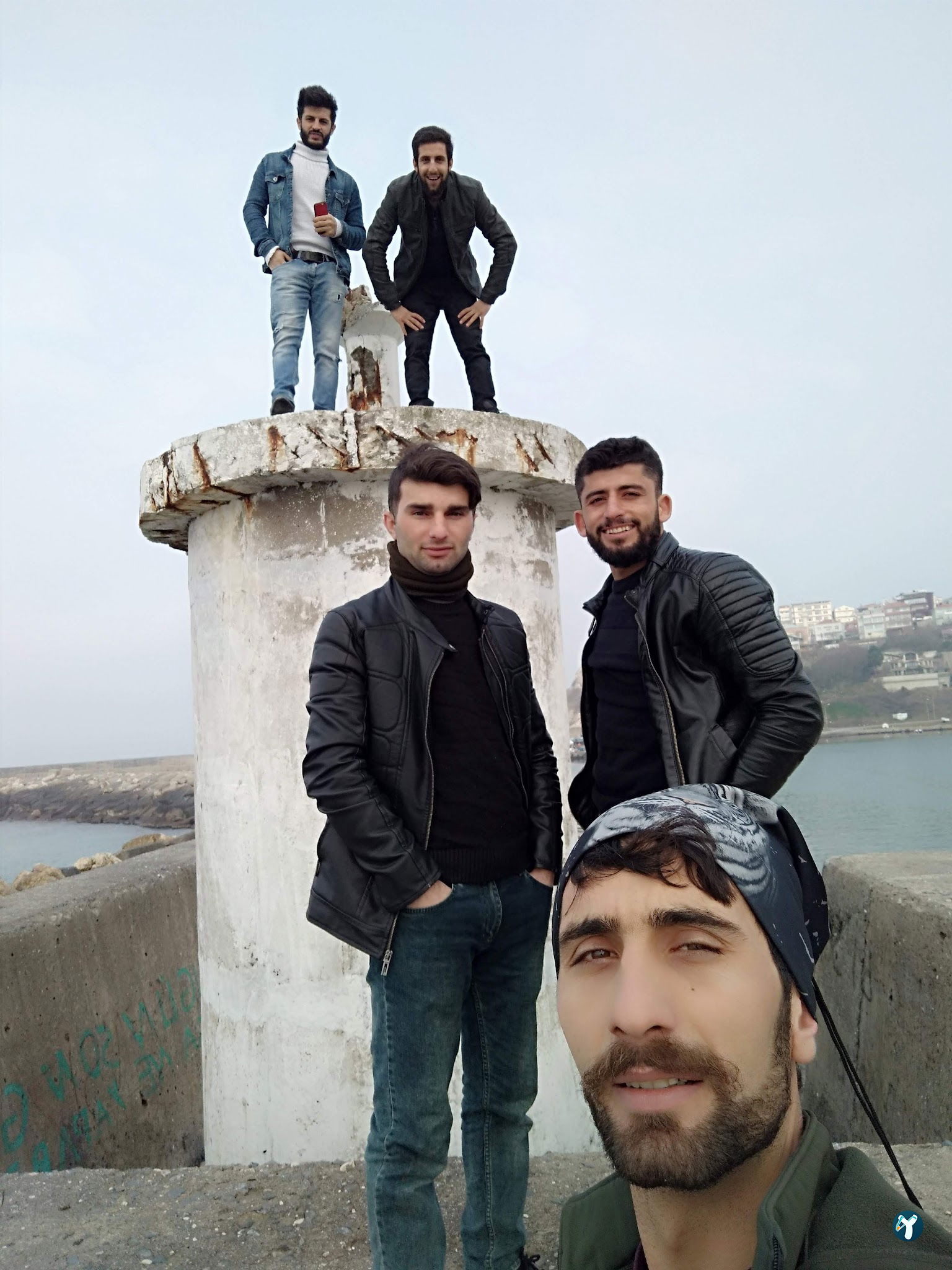 Dostlar Restaurant