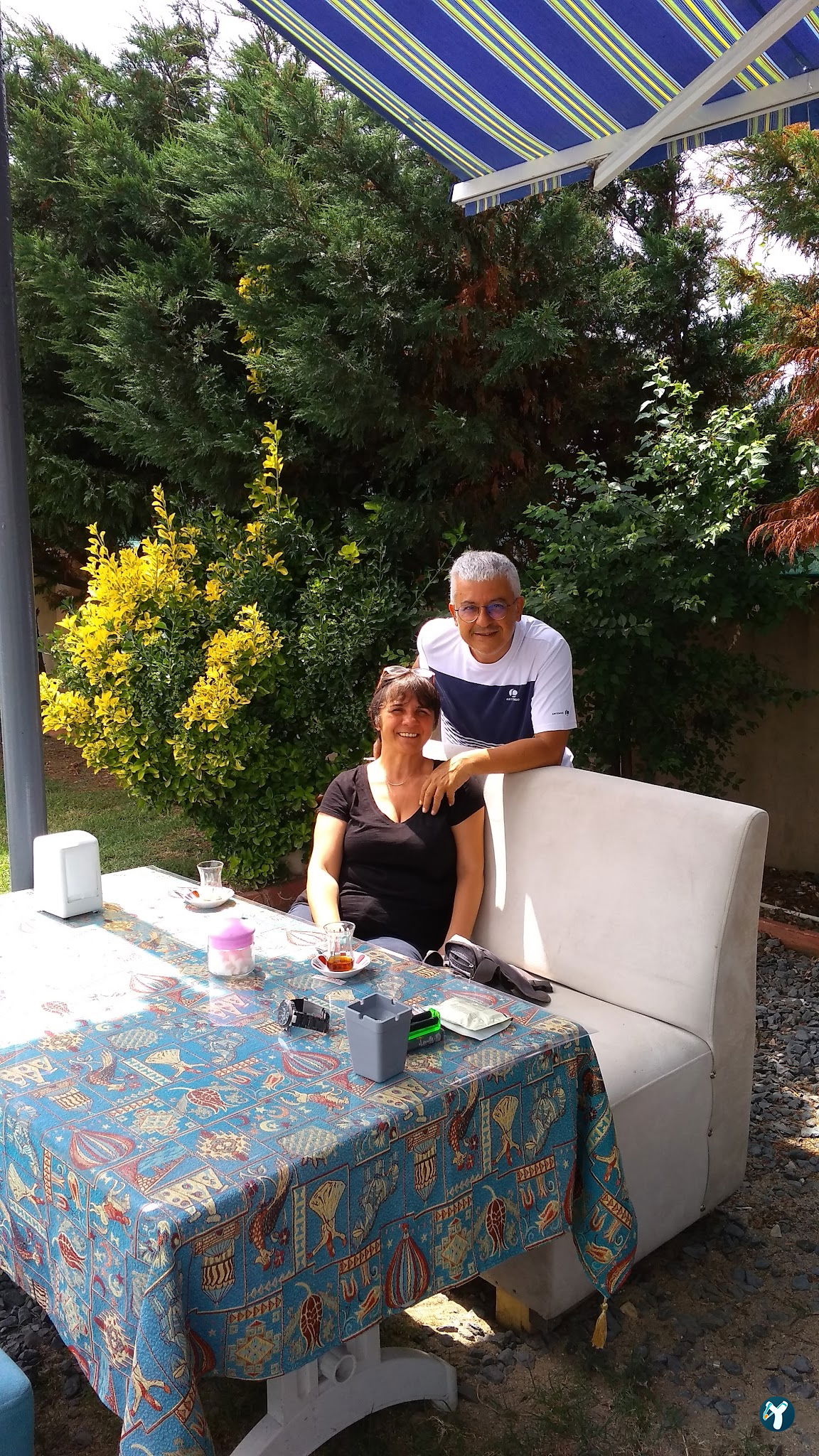 Dostlar Restaurant