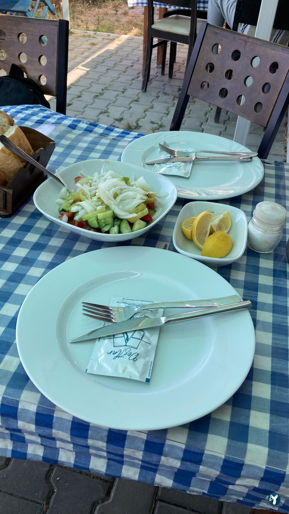 Dostlar Restaurant