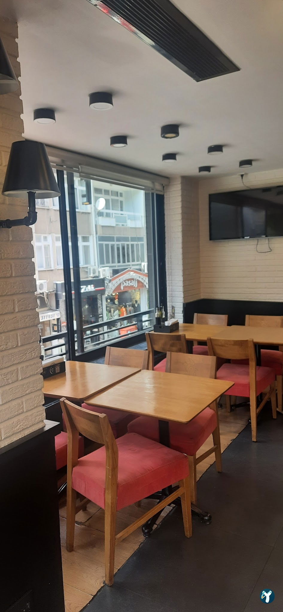 Tavuk Dünyası Konya Zafer Caddesi