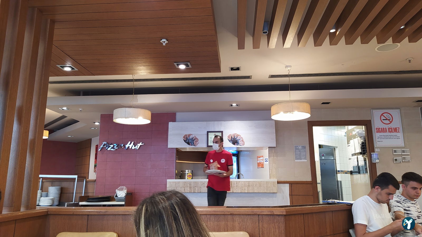 Pizza Hut