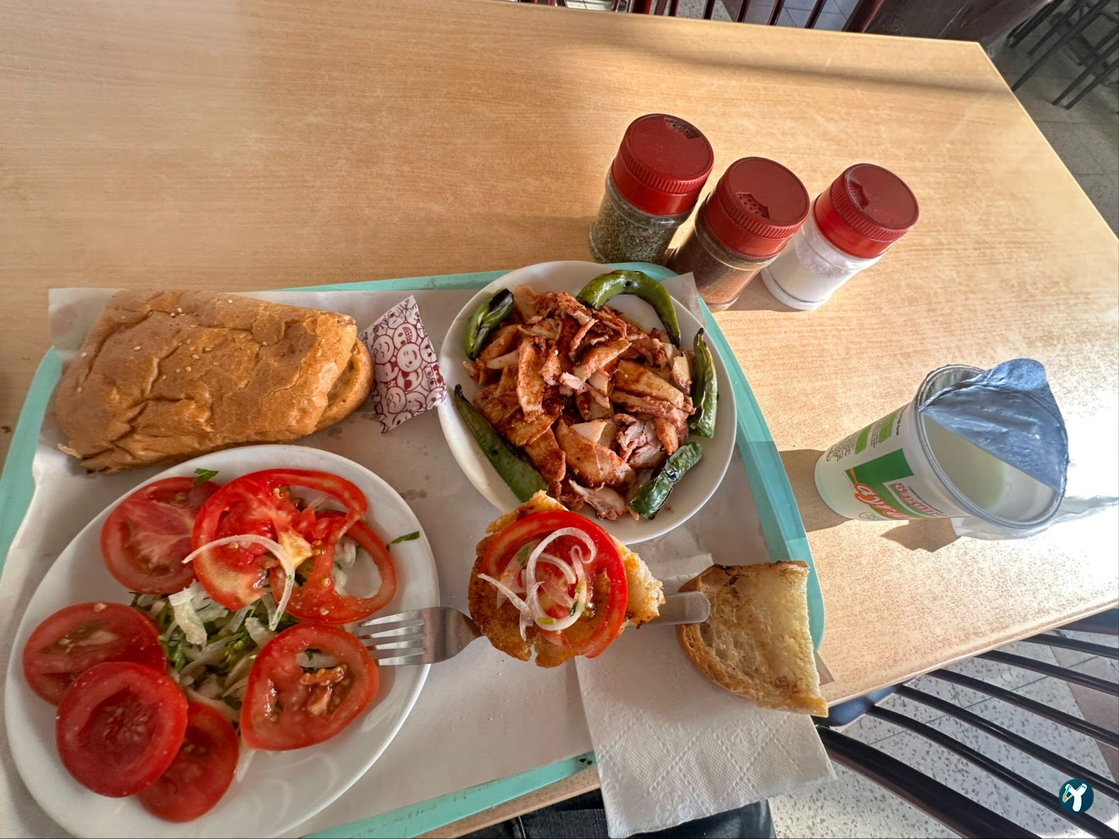 Pamuk Dede'Ni̇n Yeri̇ Köfte & Döner