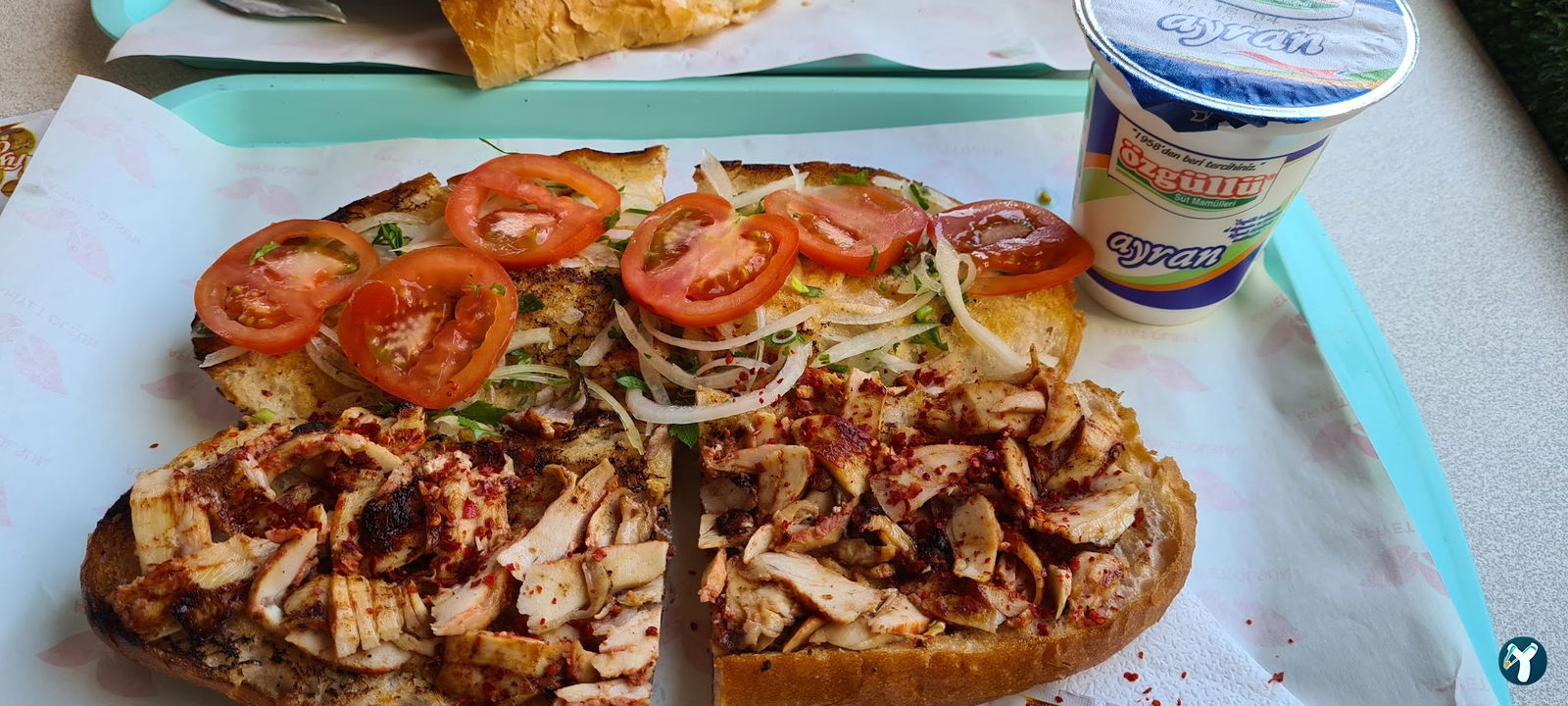 Pamuk Dede'Ni̇n Yeri̇ Köfte & Döner