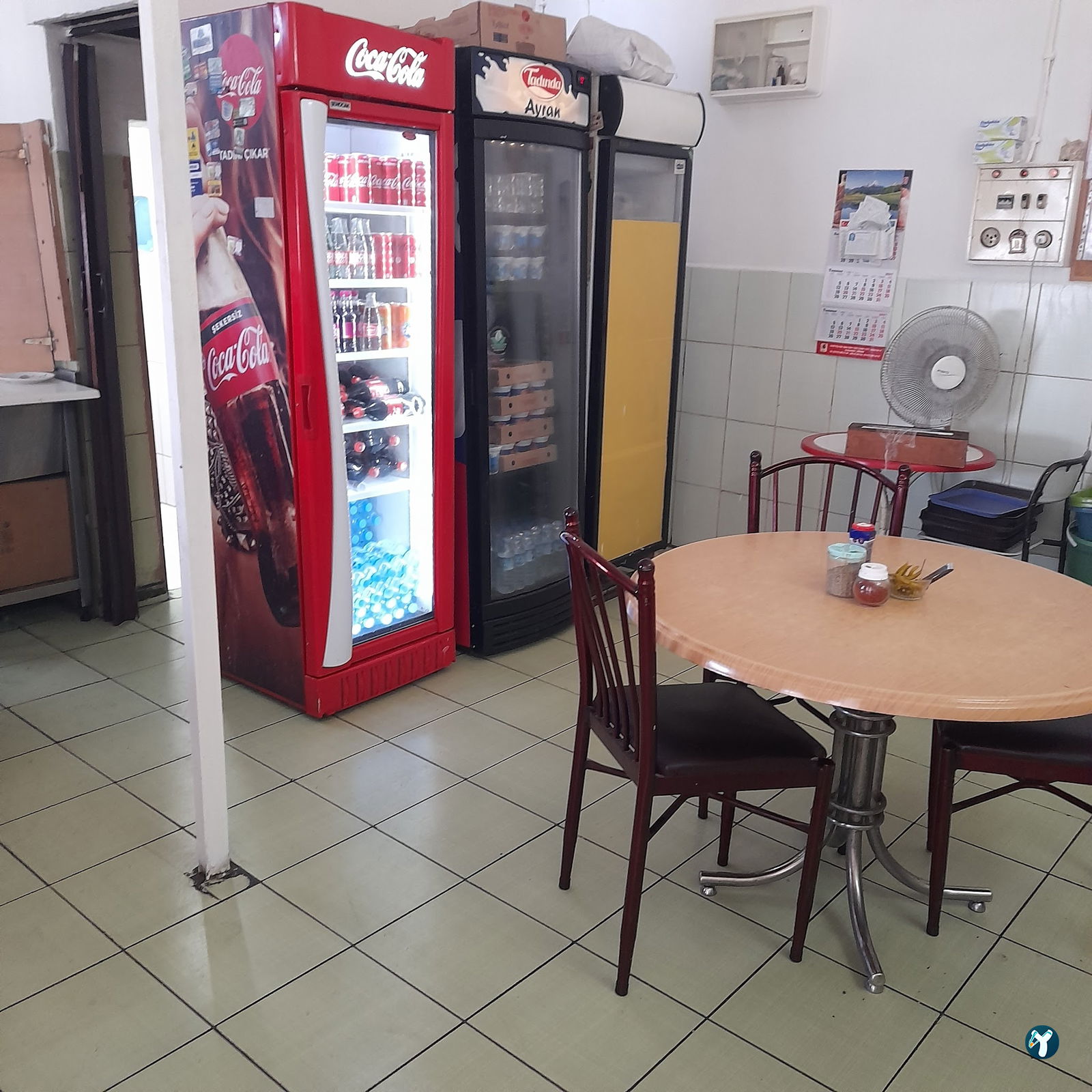 Pamuk Dede'Ni̇n Yeri̇ Köfte & Döner