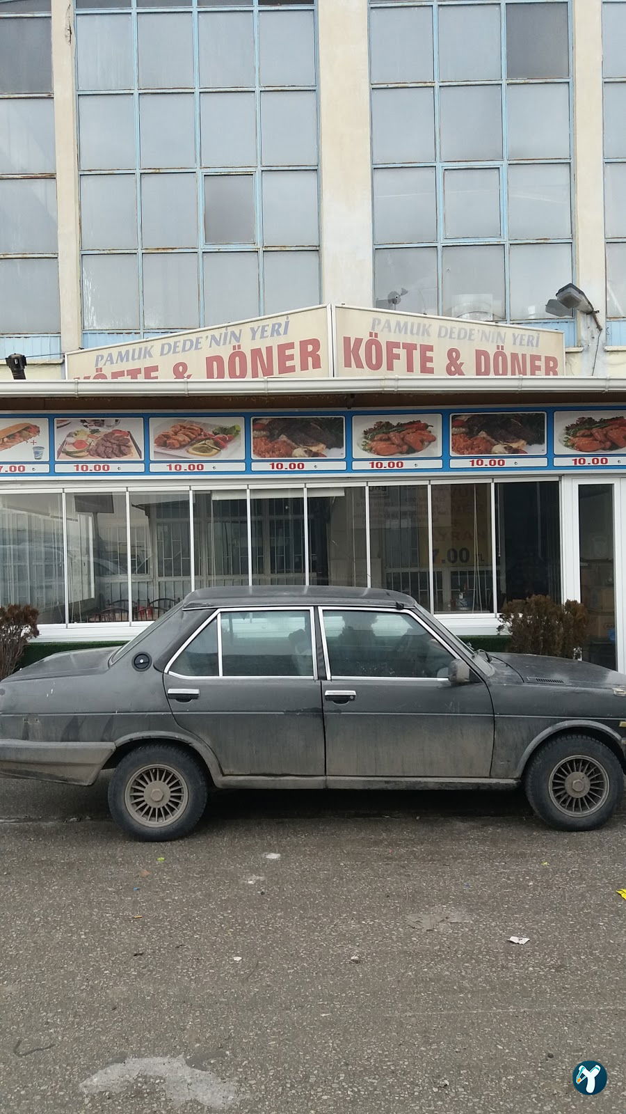 Pamuk Dede'Ni̇n Yeri̇ Köfte & Döner