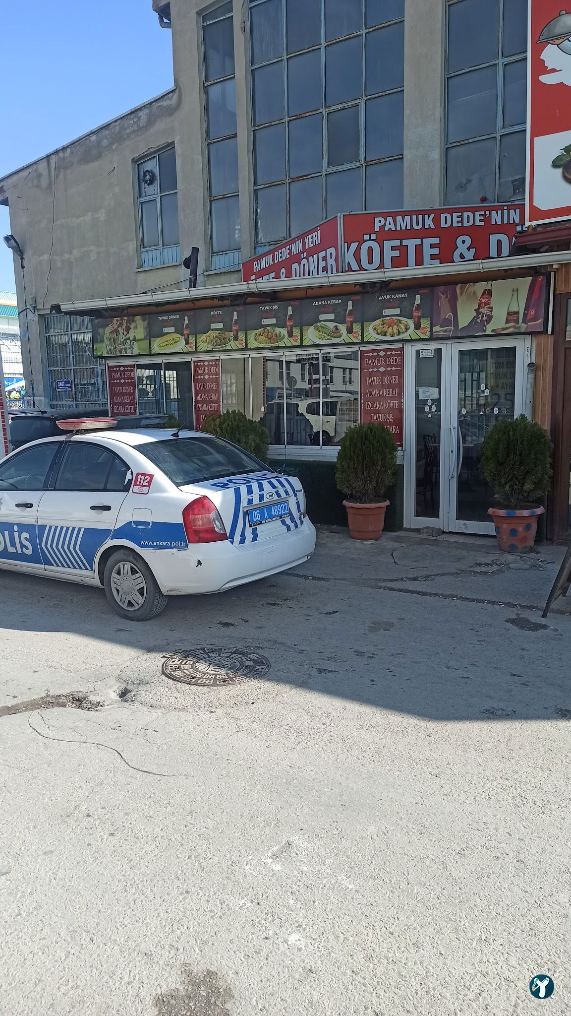 Pamuk Dede'Ni̇n Yeri̇ Köfte & Döner