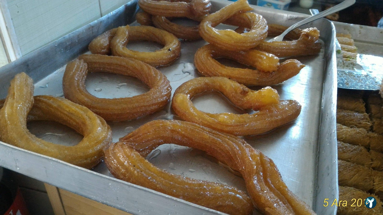 Pamuk Dede'Ni̇n Yeri̇ Köfte & Döner