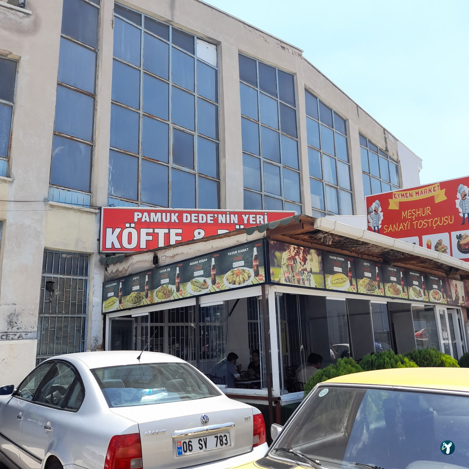 Pamuk Dede'Ni̇n Yeri̇ Köfte & Döner