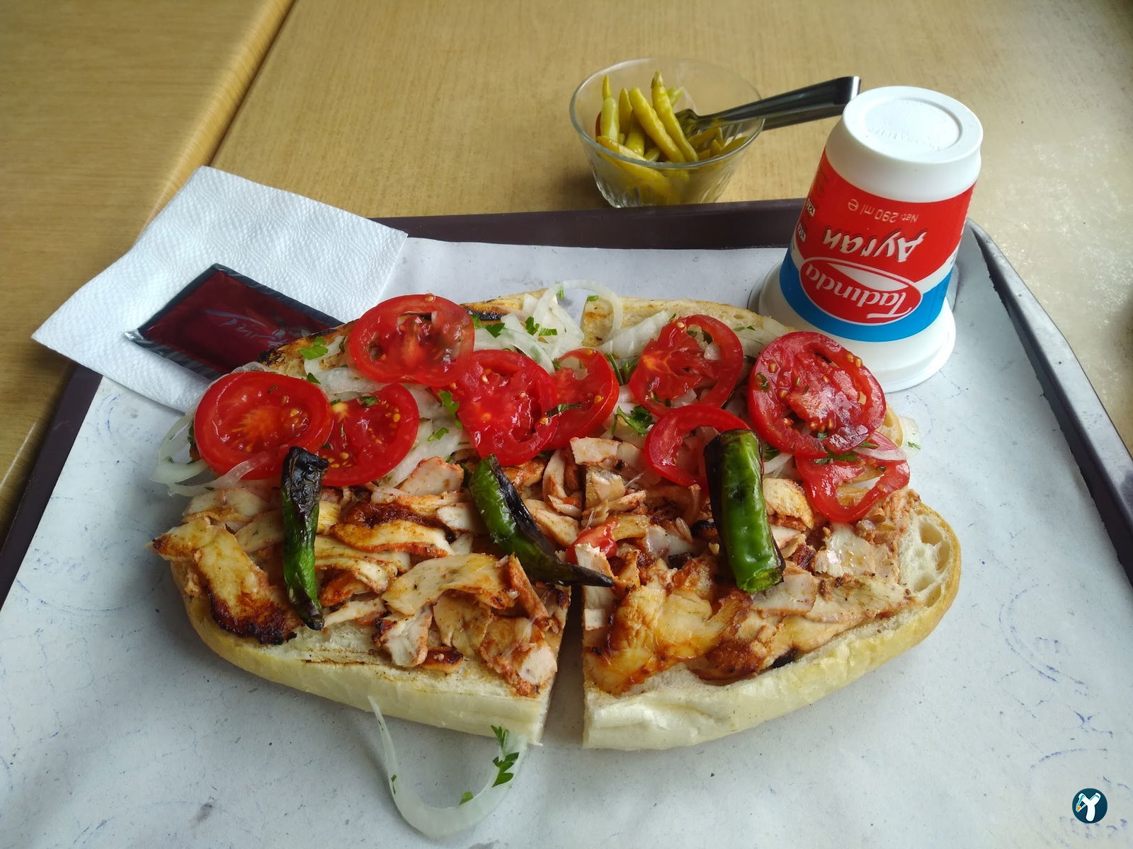 Pamuk Dede'Ni̇n Yeri̇ Köfte & Döner