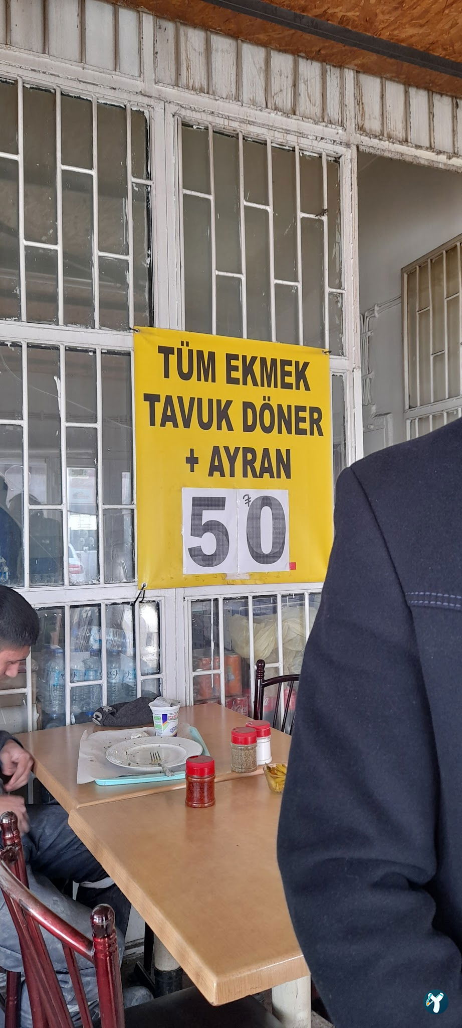 Pamuk Dede'Ni̇n Yeri̇ Köfte & Döner