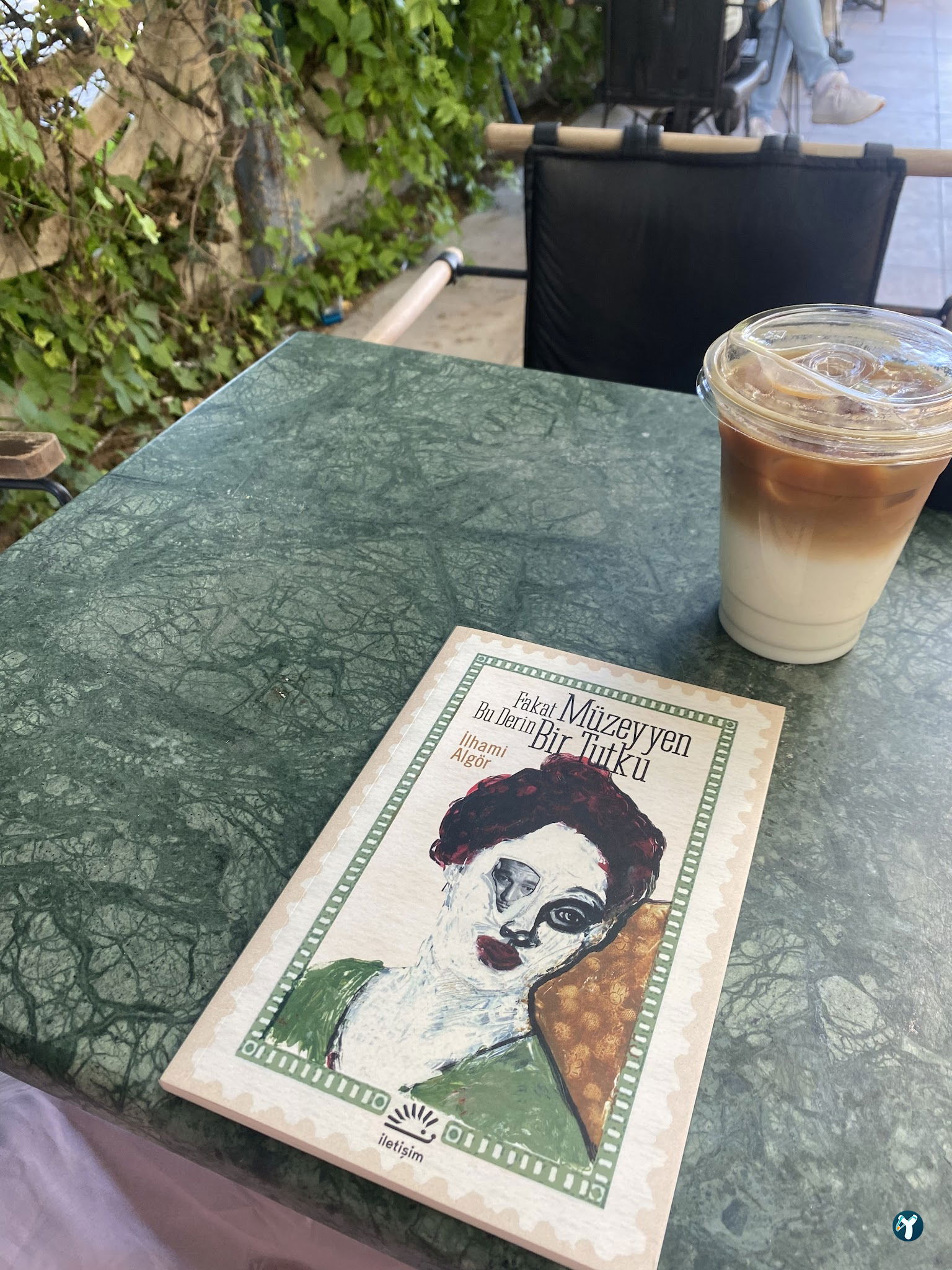 Coffee&Library