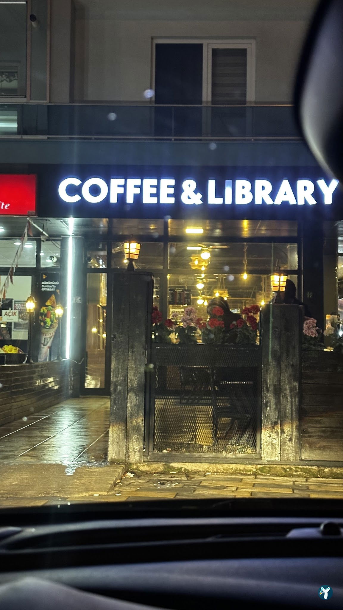 Coffee&Library