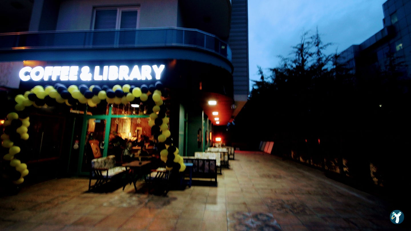Coffee&Library