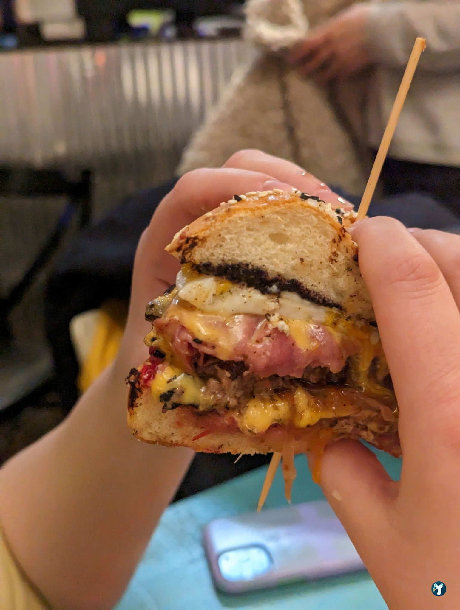 Bykush Sokak - Burger , Coffee & Dessert | Kadıköy Moda Kahve & Cafe