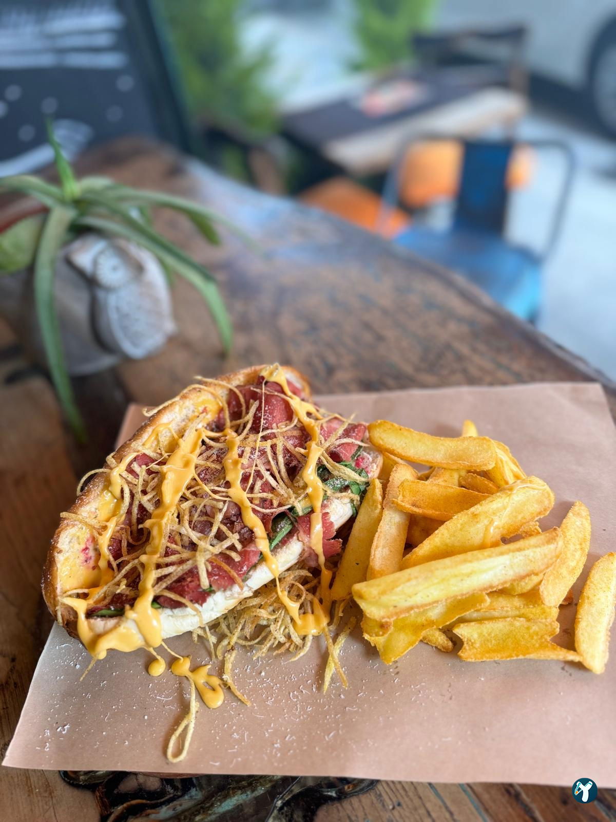 Bykush Sokak - Burger , Coffee & Dessert | Kadıköy Moda Kahve & Cafe