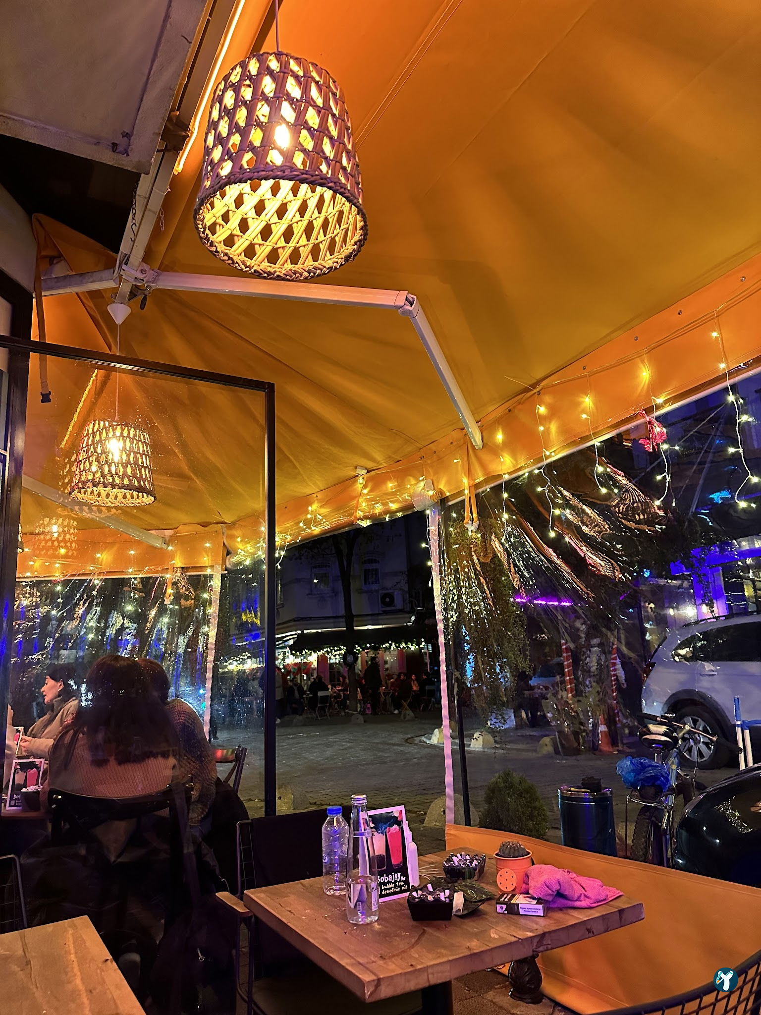 Bykush Sokak - Burger , Coffee & Dessert | Kadıköy Moda Kahve & Cafe
