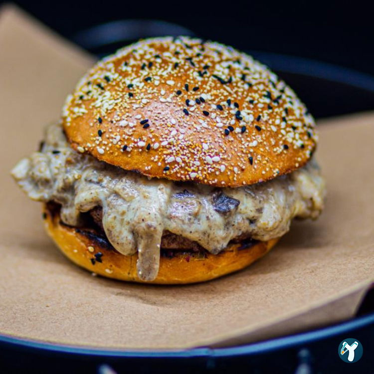Bykush Sokak - Burger , Coffee & Dessert | Kadıköy Moda Kahve & Cafe