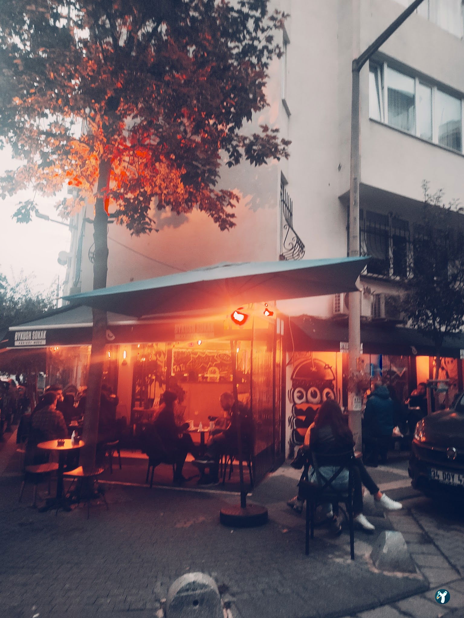 Bykush Sokak - Burger , Coffee & Dessert | Kadıköy Moda Kahve & Cafe