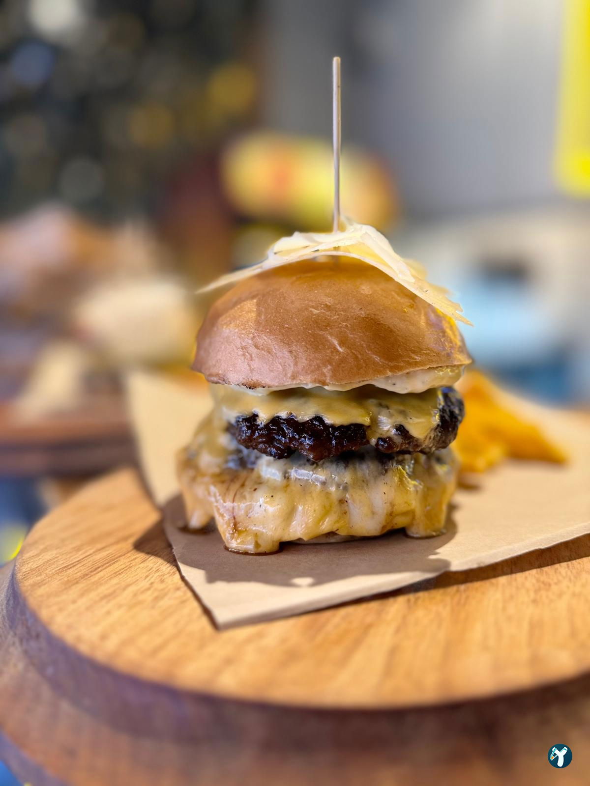 Bykush Sokak - Burger , Coffee & Dessert | Kadıköy Moda Kahve & Cafe